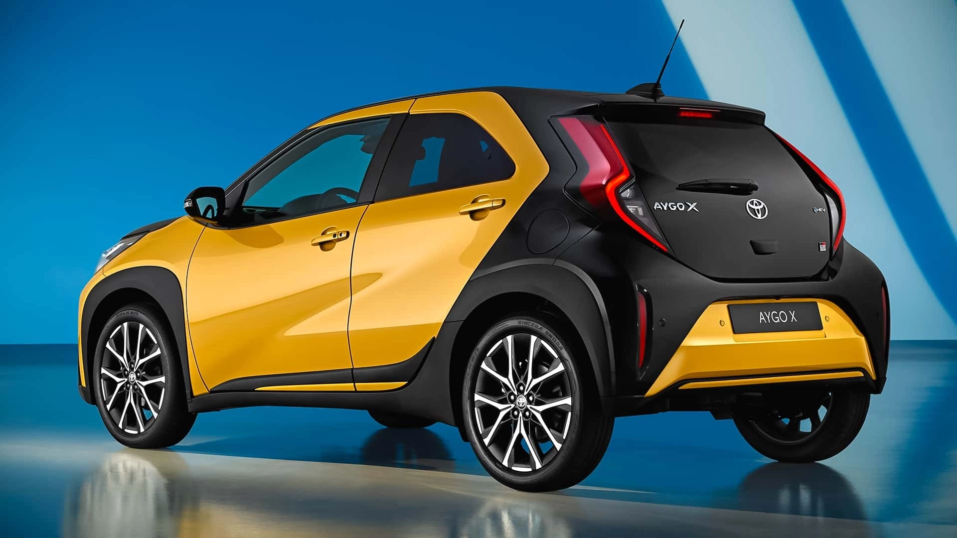 Toyota aygo x 2025 (2)